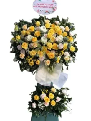 kệ hoa khai trương đóa hồng thành công