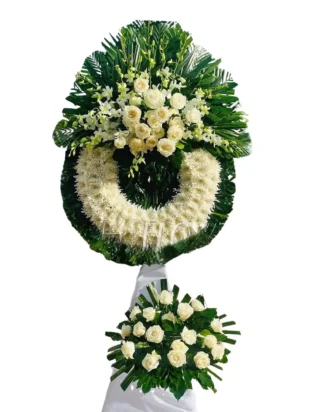 Kệ hoa viếng dòng thương như biển