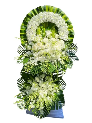 Kệ hoa viếng Chia Ly trong lệ