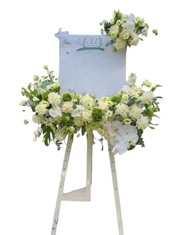 2500 kệ hoa chúc mừng khát vọng thành danh