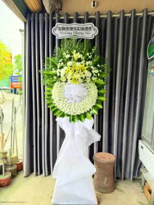 Kệ hoa viếng vĩnh biệt trong thương tiếc