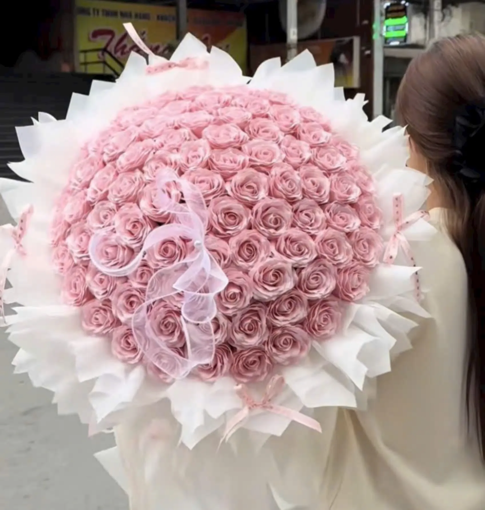 BO-HOA-HONG-VI-DAI bó hoa hồng vĩ đại