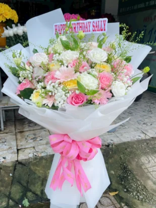 bó hoa hồng mix nhiều màu