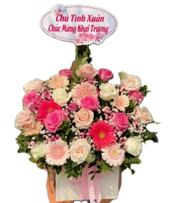 giỏ hoa vòng tay ấm