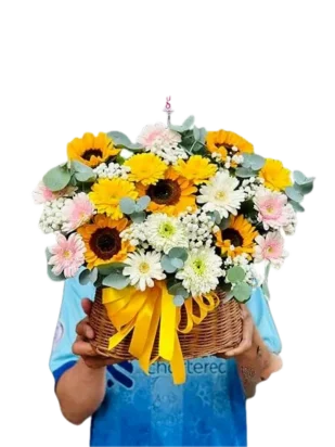 giỏ hoa đong đầy hạnh phúc