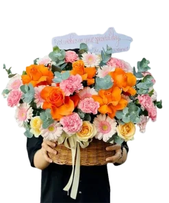 giỏ hoa chạm đến trái tim