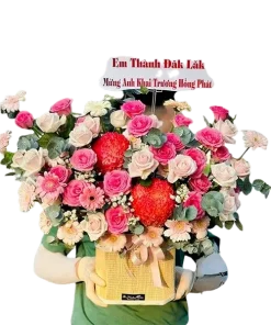 giỏ hoa nhịp đập trái tim