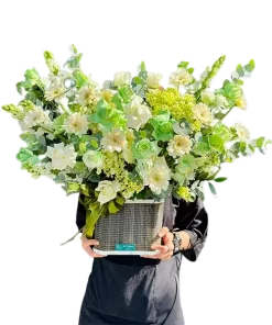 giỏ hoa trời trong xanh thắm