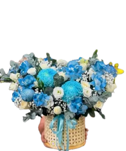 giỏ hoa hồng sắc xanh thắm tình