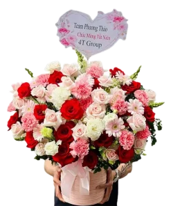 giỏ hoa khoảnh khắc đẹp